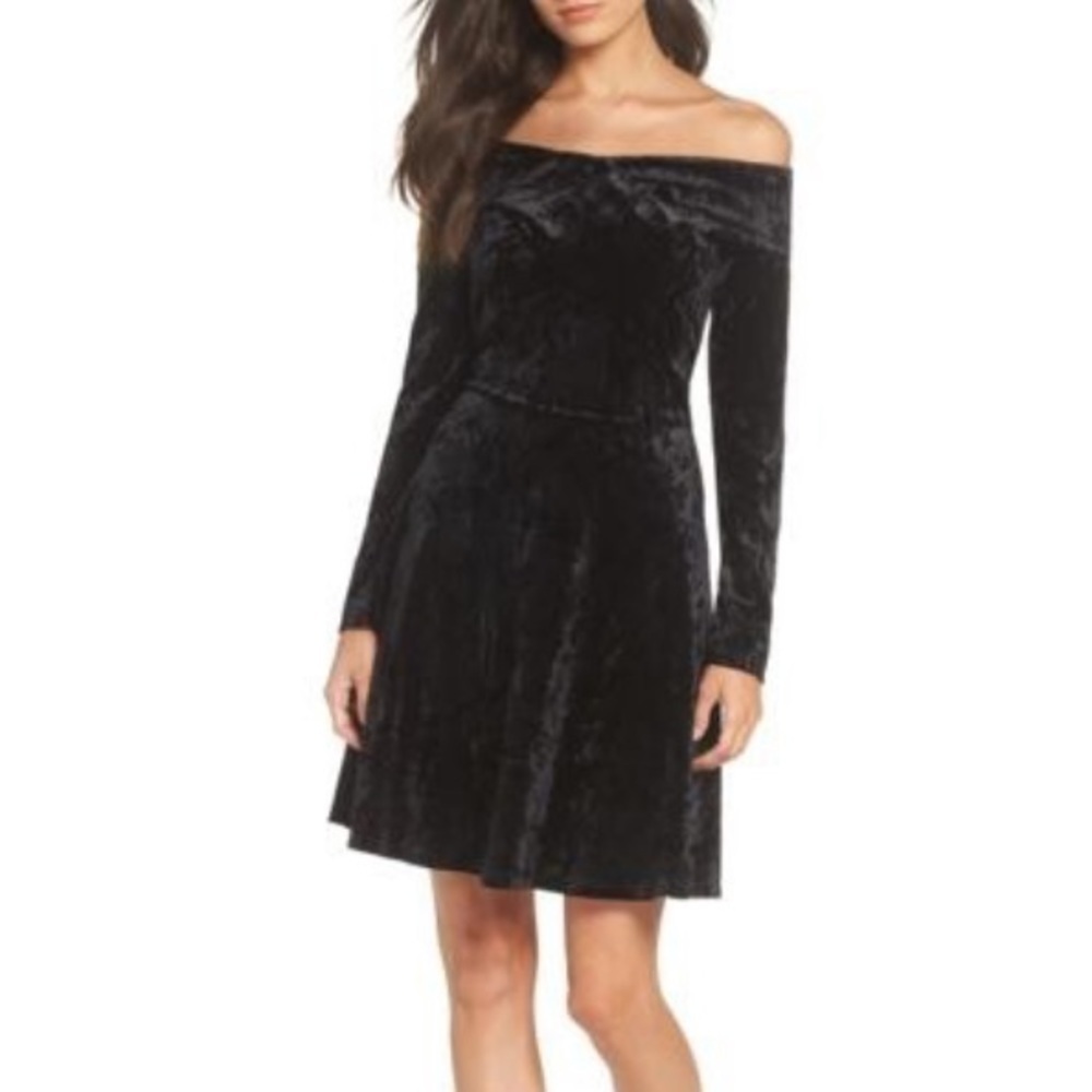 Chelsea28 | Off the Shoulder Velvet Fit Flare New With Tags NWT LBD Black Dress